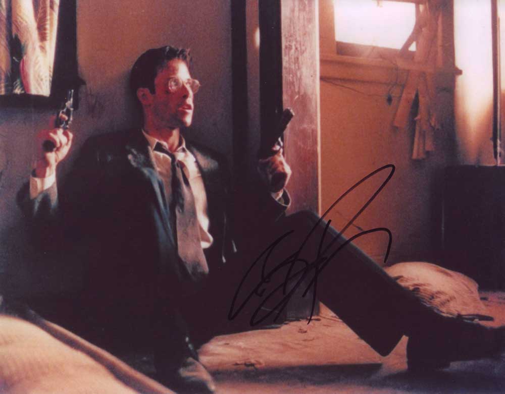 Guy Pearce in-person autographed photo