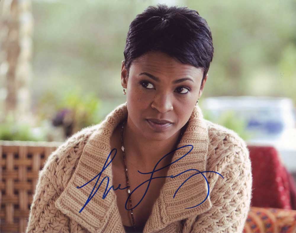 Nia Long in-person autographed photo