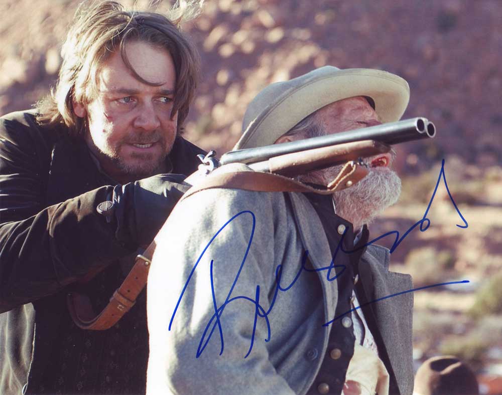 Russell Crowe in-person autographed photo