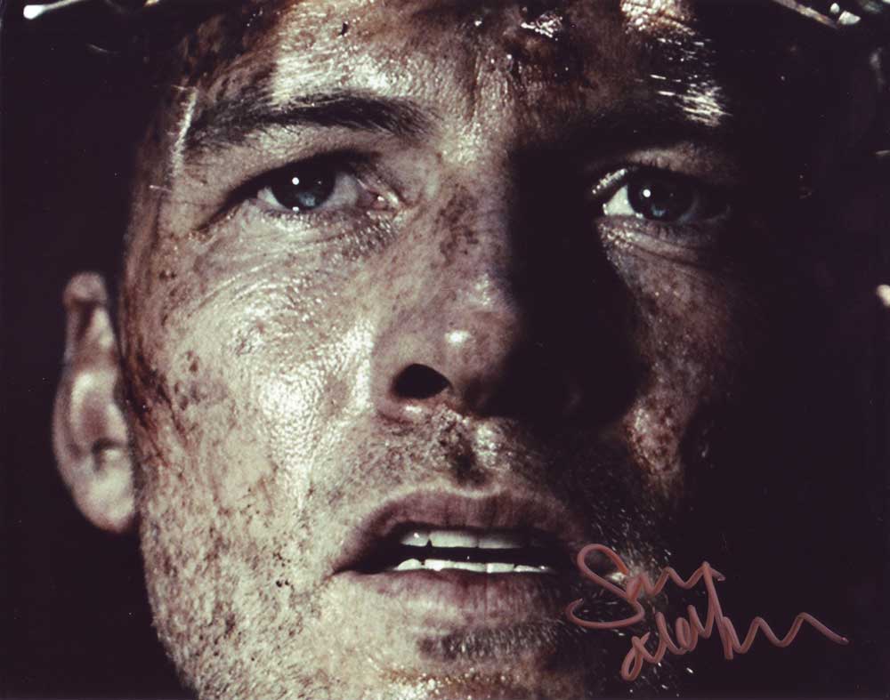 Sam Worthington in-person autographed photo