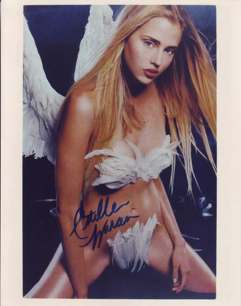 Estella Warren in-person autographed photo