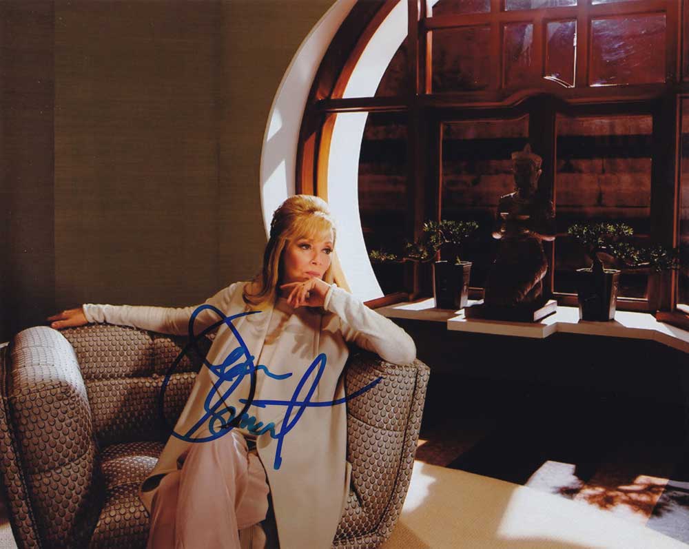 Jean Smart in-person autographed photo