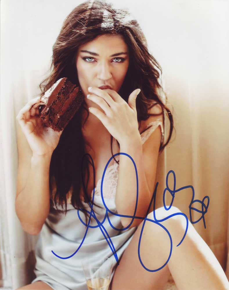 Jessica Szohr in-person autographed photo