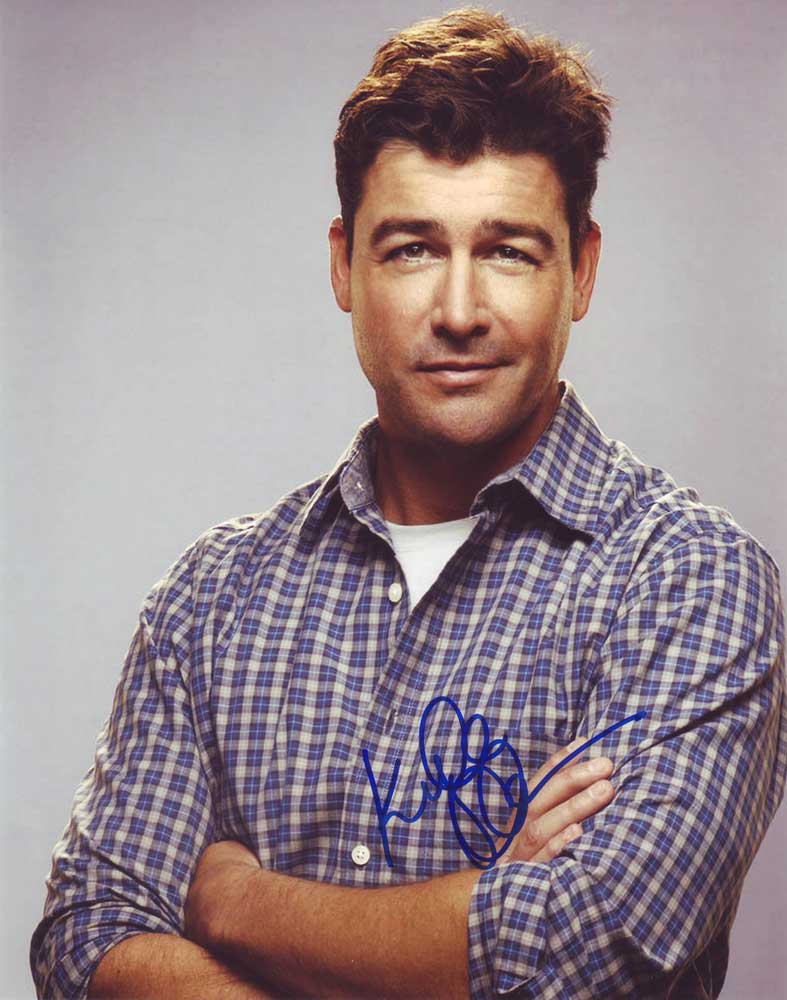 Kyle Chandler in-person autographed photo