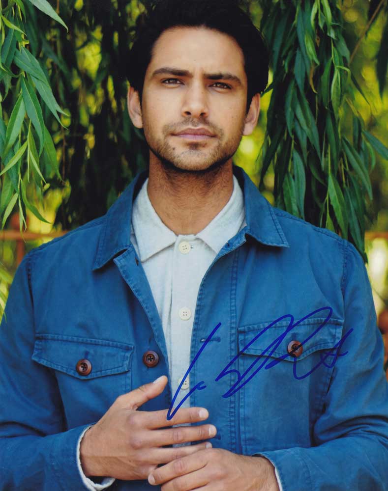 Luke Pasqualino in-person autographed photo