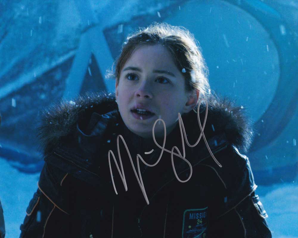 Mina Sundwall In-person Autographed Photo