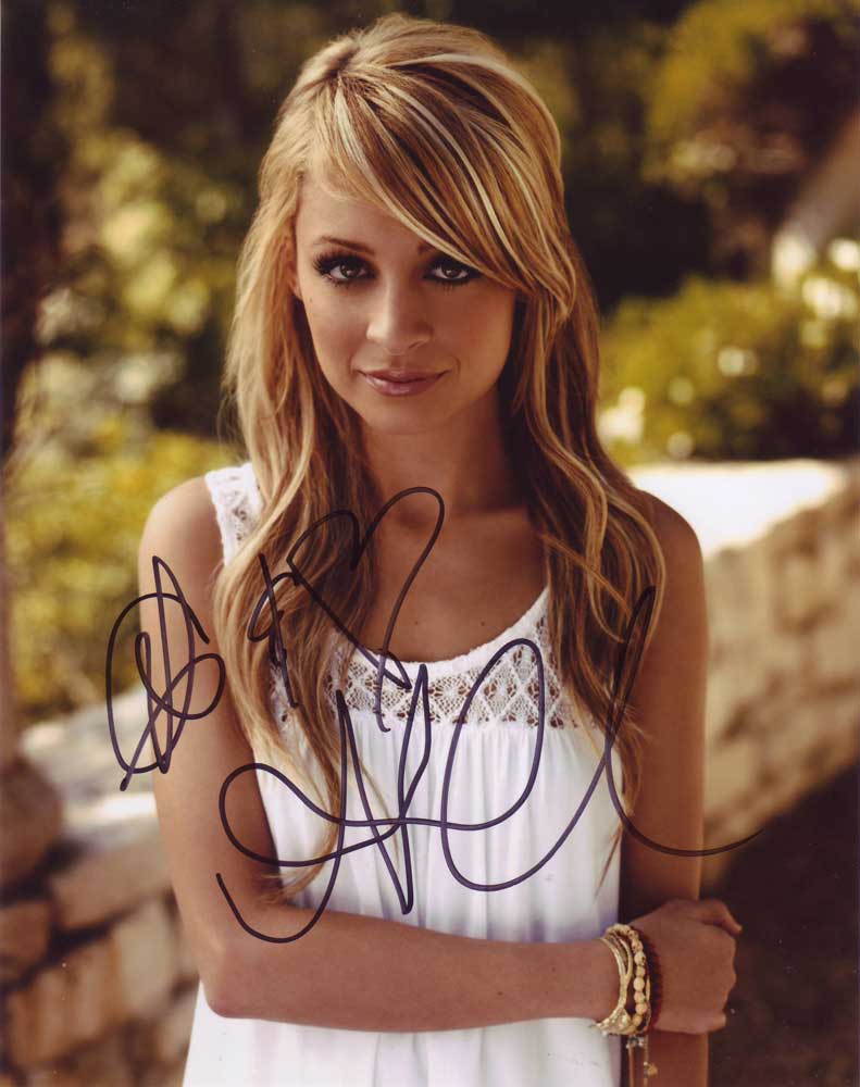 Nicole Richie in-person autographed photo