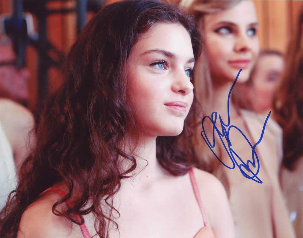 Odeya Rush in-person autographed photo