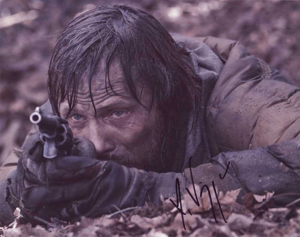 Viggo Mortensen in-person autographed photo